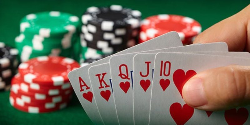 Chơi Poker tại casino J88 cần có chiến thuật hay